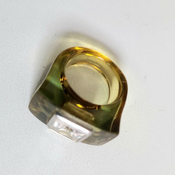 Lucite Acrylic ring with clear square rhinestone. - Picture 5 of 10